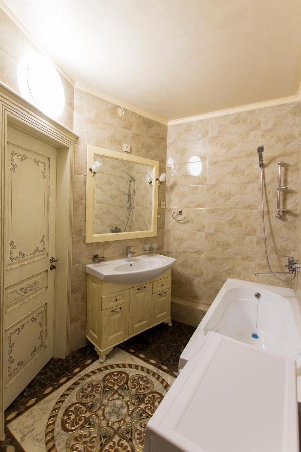Residential Complex Central 271 Алма Ата Екстериор снимка